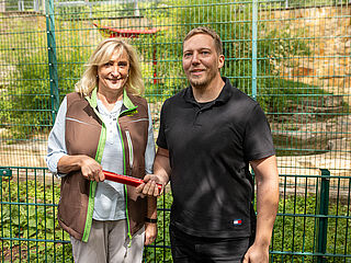 PM 47.2-2026 Staffelstab übergeben_Patrick Prüß wird neuer Leiter des Tierparks Gotha